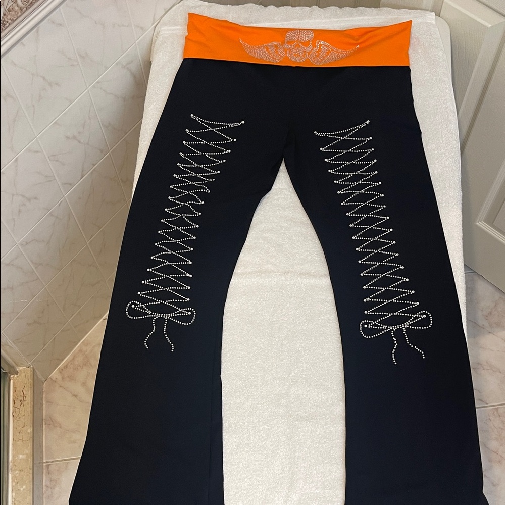 NWOT Women’s Fold Over Waist Leggings with Rhinestone Back Bow Autumn 3X 18-20
